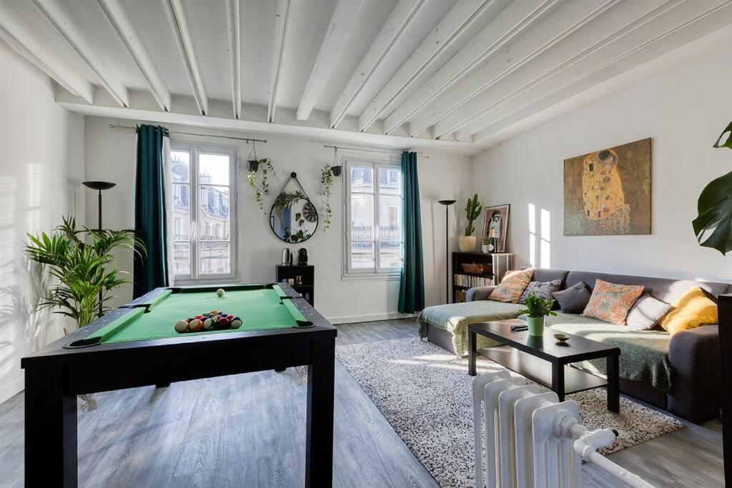 פריז Nice Flat With Billard And View מראה חיצוני תמונה