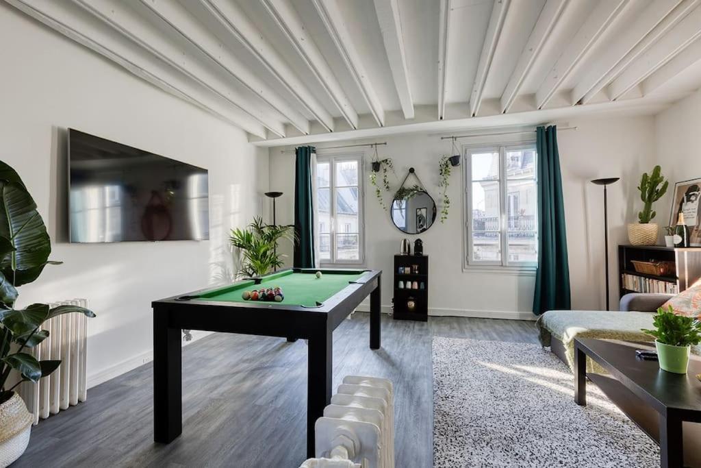 פריז Nice Flat With Billard And View מראה חיצוני תמונה